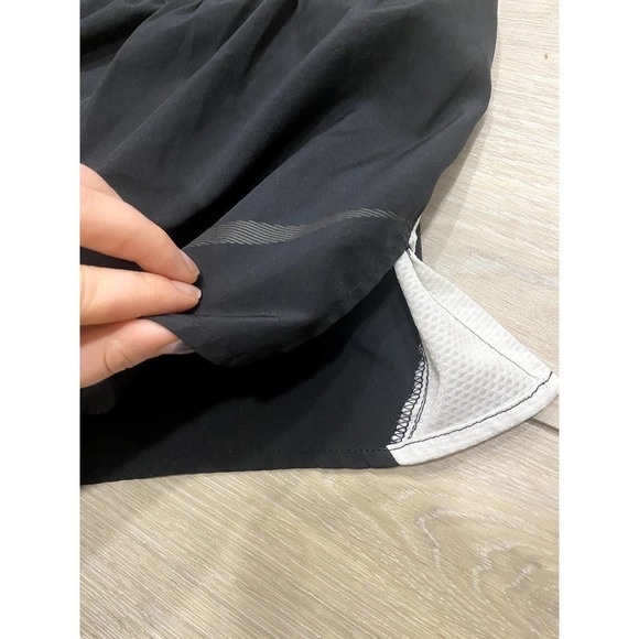 Nike Black Short Running Shorts - Picture 2 of 4